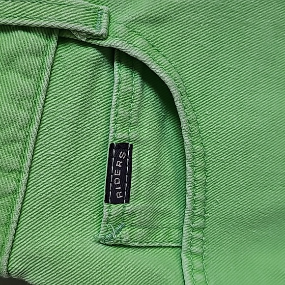 Riders Neon Green Jean Shorts in Women's Size 29 Waist EUC - Picture 2 of 11